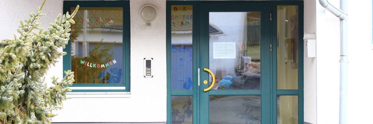 Foto Eingang Kindergarten Steinbach